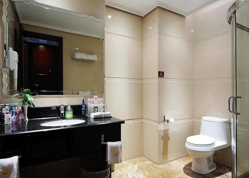 New Ziyang Hotel ฟุโจว ภายนอก รูปภาพ